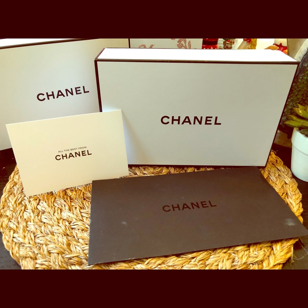 Aunthentic Chanel box, card and envelop